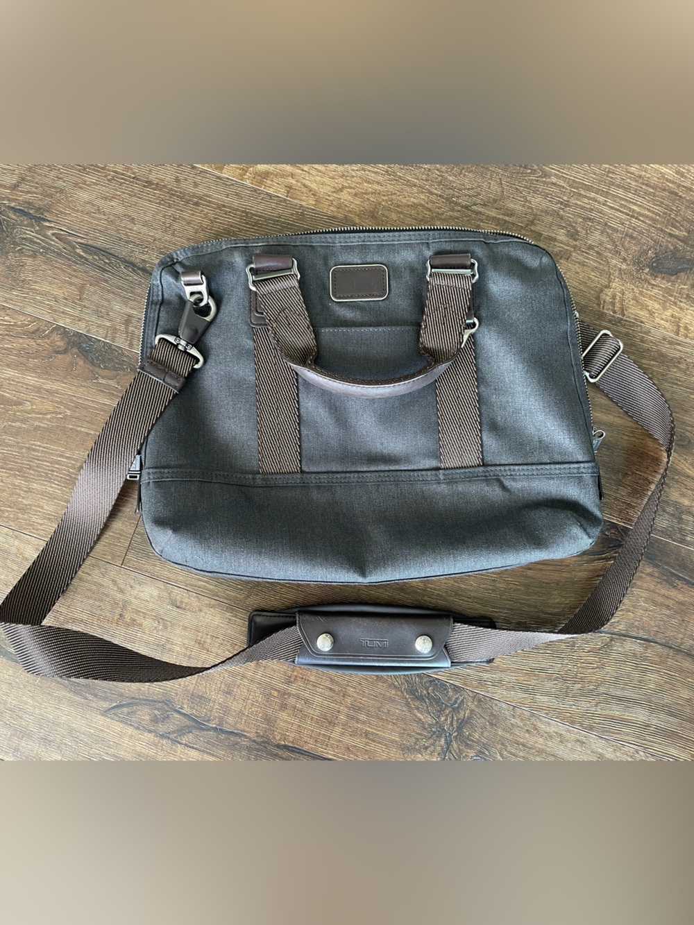 NEW WITHOUT TAGS Tumi Alpha Bravo laptop briefcase bag